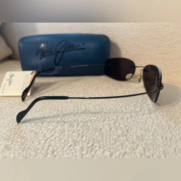 Maui Jim sunglasses 🕶️